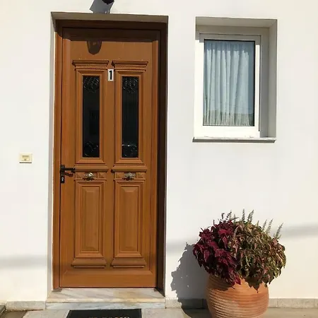 Mythos Suites-Dionysos Apartment Methoni  Exterior foto