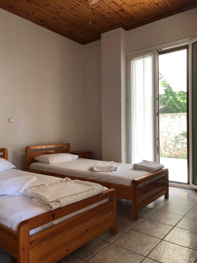 Mythos Suites-dionysos * Methoni (Messenia)